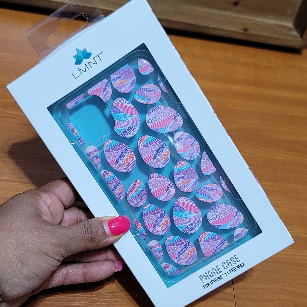 LMNT IPhone 11 PRO MAX Clear Easter Egg Pattern Phone Case